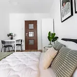 Old Town Rynek Citystay Ul Wiezienna